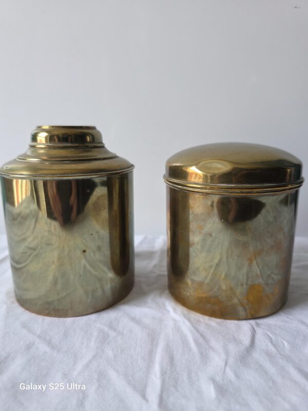 Lot de 2 boîtes cylindriques doré (thé etc..)