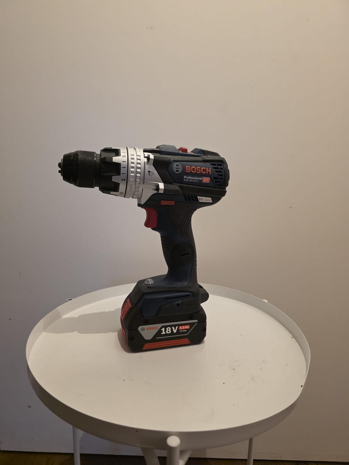 Bosch Professional GSB 18V-110 C – Perceuse-visseuse-frappeuse à percussion sans fil – Image 1